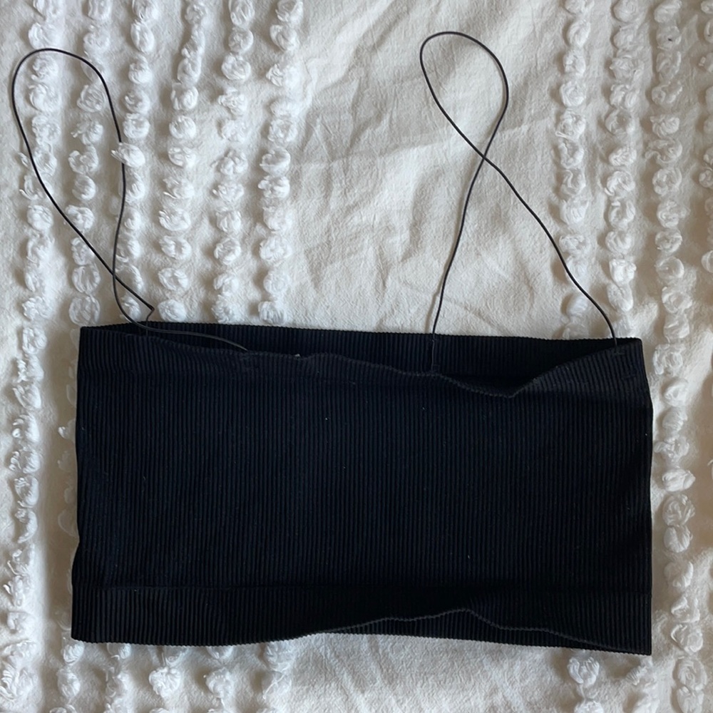 Urban Outfitters Black Crop Top MEDIUM